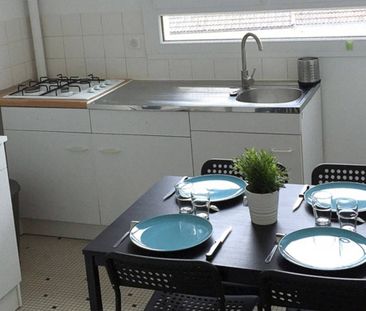 Spacieux appartement situé dans un quartier résidentiel - Photo 5