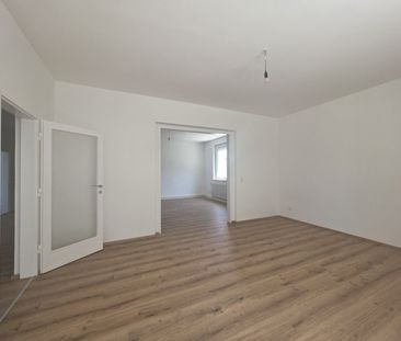 NEU SANIERTE, helle 3 Zimmerwohnung nahe Südbahnhofmarkt - Photo 2