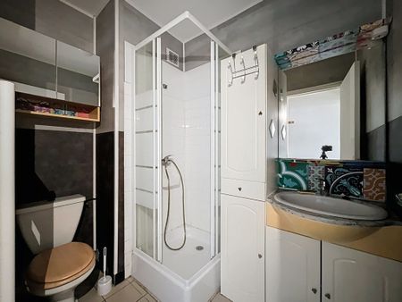 Location Appartement 1 pièce 29m² ST LO 50000 - Photo 4