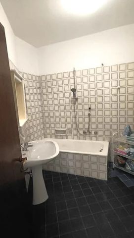 Via Ugo Foscolo, Padova, Veneto 35131 - Photo 2