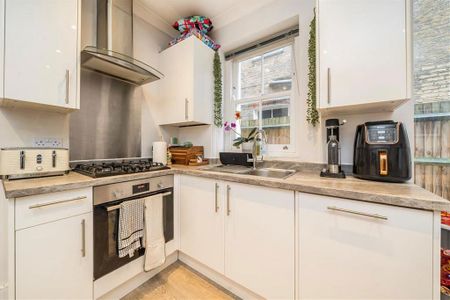 1 bedroom flat to rent - Photo 5