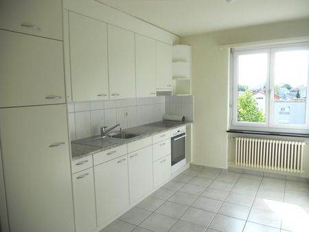 Suchen Sie eine Wohnung an zentraler Lage mit guten Verkehrsanbindungen? - Photo 2