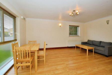 Oakley Close, Isleworth - Photo 4