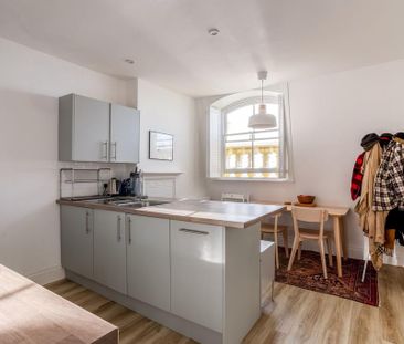 2 bedroom flat to rent - Photo 5