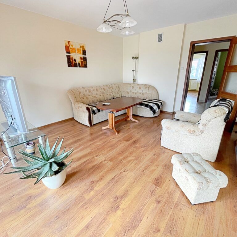 Do wynajęcia 4 pokojowe mieszkanie na os. Złote Łąki - Photo 1