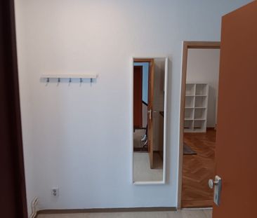 Sorauer Str.: 1-Zi. Altbauwohnung nahe Görlitzer Park, möbliert unb... - Photo 1