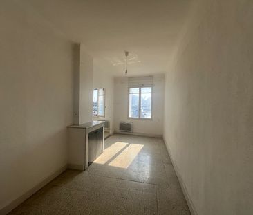 APPARTEMENT LA CIOTAT - 2 pièce(s) - 72.62 m2, - Photo 1