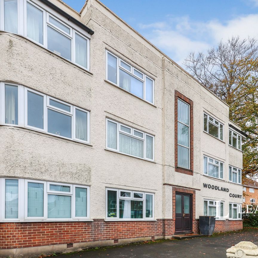 2 bedroom apartment to rent Ashley Road, Poole, Dorset, BH14 - Photo 1