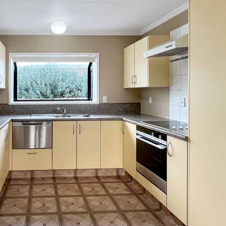 ROSLYN - 3 BEDROOMS - Photo 1