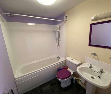 Jubilee Court, Golborne, Warrington, Cheshire, WA3 - Photo 6