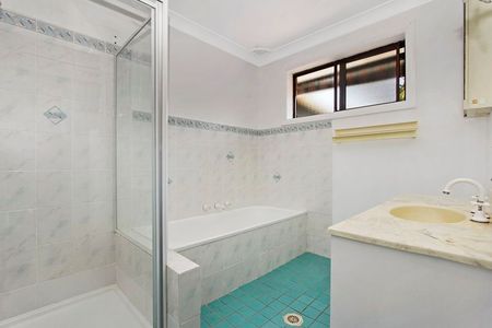 Great location, Priced to lease! - Photo 4