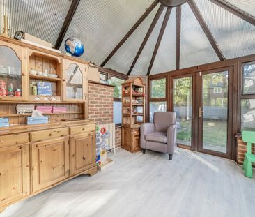 The Close, College Town, Sandhurst, Berkshire, GU47 - Photo 1