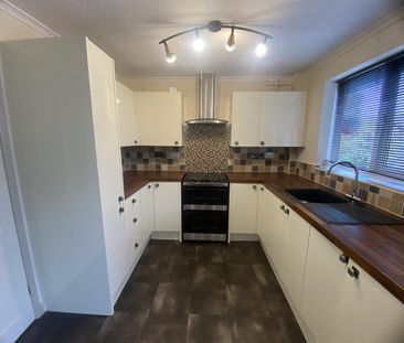 St. Georges Road, Thorne, Doncaster - Photo 6