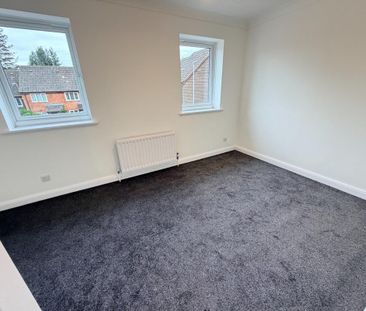 3 bedroom end of terrace house to rent - Photo 1