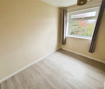 2 bedroom semi-detached house to rent - Photo 6