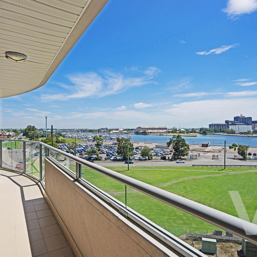 701/25 Bellevue Street, Newcastle West - Photo 1