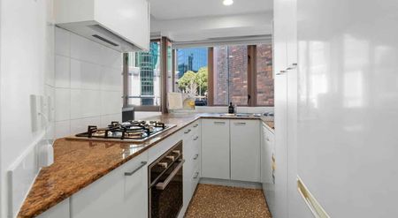 Furnished One Bedroom with Balcony & Gas Cooki... - Photo 2