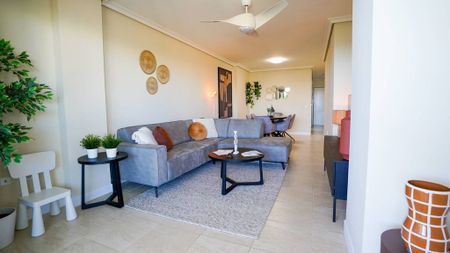 Luxury Flat for rent in Estepona, Andalusia - Photo 2