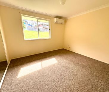 Family Home in Quiet Street - Photo 3