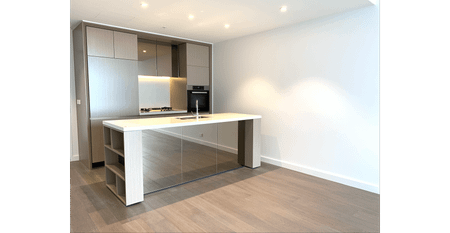 High rise 1 bedroom apartment with exclusive views on Level 34 - Photo 3