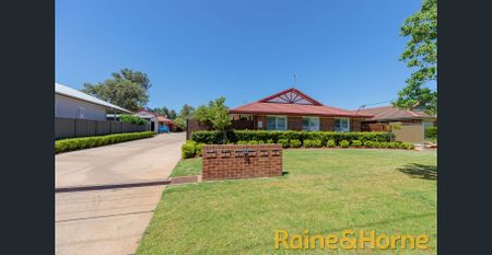 South Dubbo Delight - Photo 2