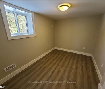 For Lease - 320 Mississaga Street Unit# 2, Orillia, Ontario - Photo 4