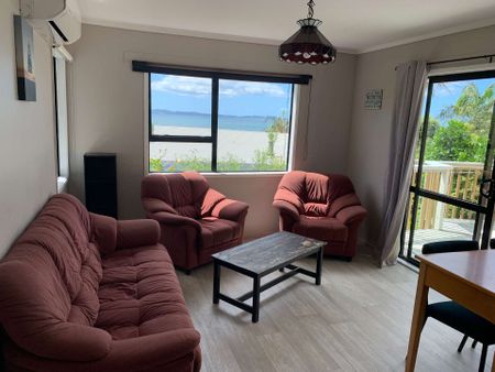 1 Bedroom furnished cottage available in Cable Bay - Photo 2