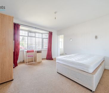 4 bedroom terraced bungalow to rent - Photo 6
