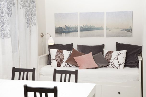 Två rum med köksdel och uteplats eller fransk balkong - Photo 1