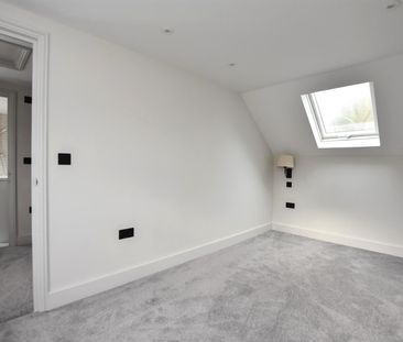 Gillsmans Hill, St. Leonards, TN38 0SP - Photo 1