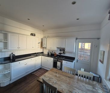 2 Bed Flat, Southfield Road, W4 - Photo 5