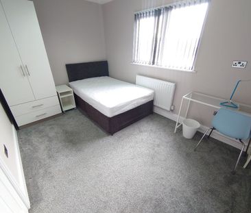 Needham Rd, Kensington. - Photo 2