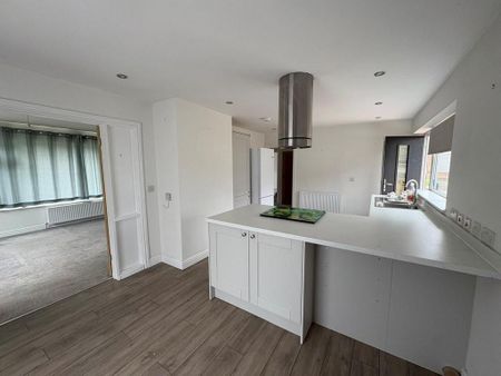 2 bedroom detached bungalow to rent - Photo 5