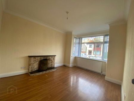 5 Jubilee Avenue, Lisburn, BT28 1EB - Photo 2