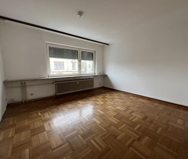 Ideal auch für WGs: Großzügige und helle 3,5 Zimmer-Wohnung in gute... - Photo 2