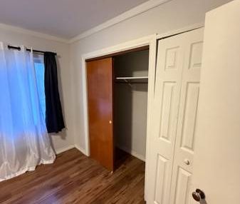 One bedroom - Photo 1