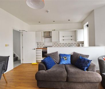 3 bedroom apartment to rent - Photo 1