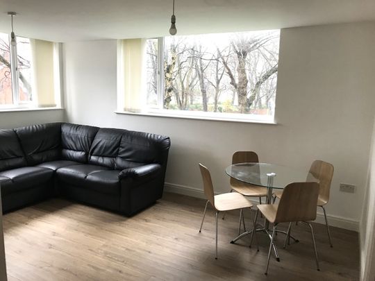 3 Bed Flat, Mere Bank, L17 - Photo 1