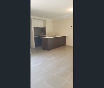 Family Home - Photo 4