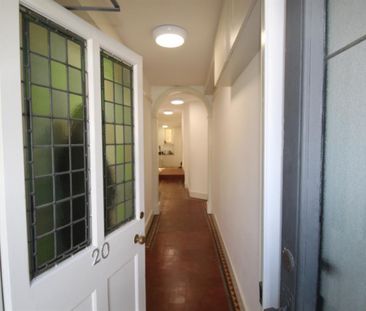 1 bedroom Flat To Let - Photo 1