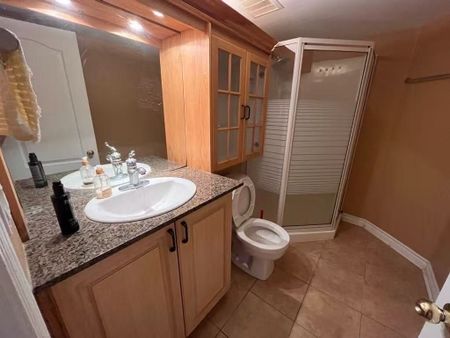 For Lease - 48 Sandbanks Drive, Richmond Hill, Ontario - Photo 2
