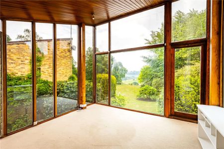 4 bedroom detached house to rent - Photo 4