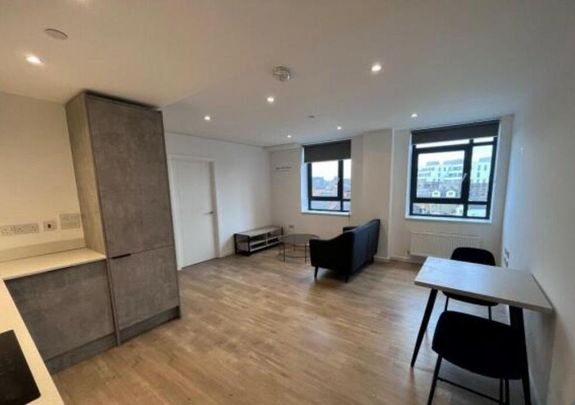 Studio to rent - Photo 1