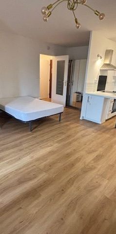 T1 Montigny-le-Bretonneux 30 m² - Photo 1