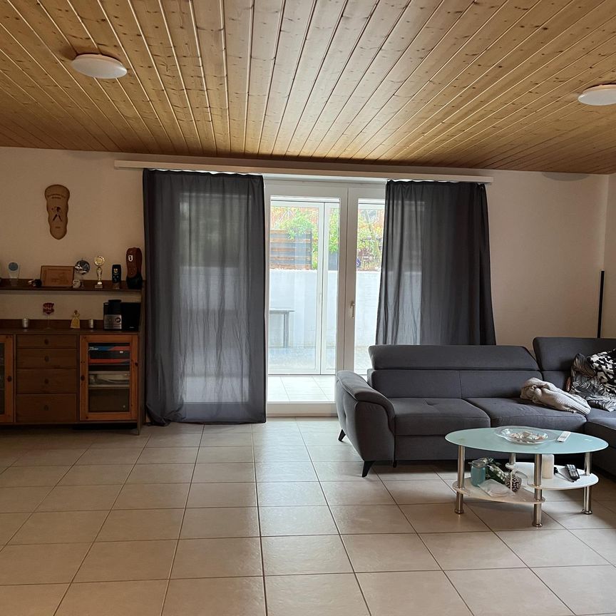 Grosszügige, 4.5-Zimmer-Parterre Wohnung - Photo 1