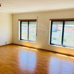 Apartment 3 bedrooms in good condition Alfragide Amadora for rent - double glazing, kitchen, garage - Foto 1