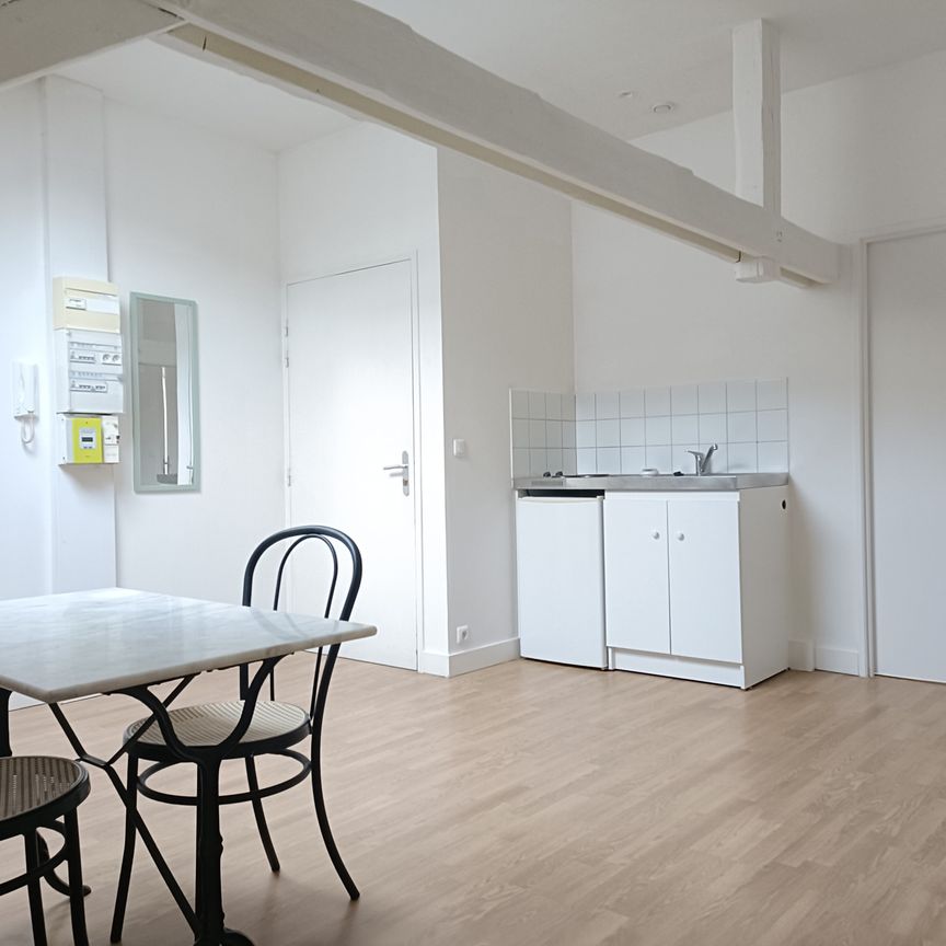 Location Appartement 1 pièce 17m² REIMS 51100 - Photo 1
