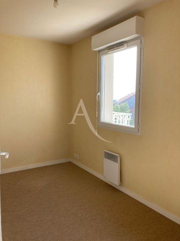 Location Appartement 3 pièces 54m² FONTENAY LE COMTE 85200 - Photo 4