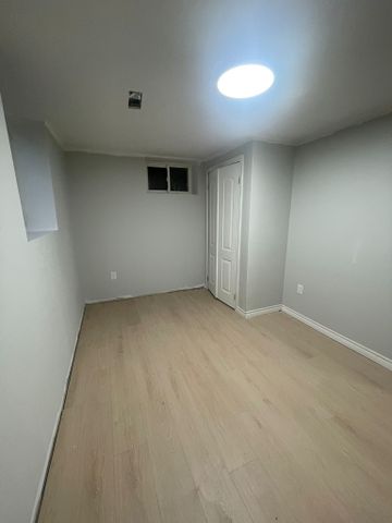 For Lease - 2365 Bostock Crescent Unit# Basement, Mississauga, Ontario - Photo 4