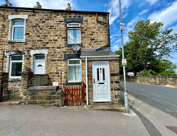 Oxford Street Room 3 - Photo 1